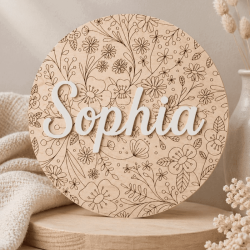 Gepersonaliseerd naambord met bloemenmotief en naam Sophie.